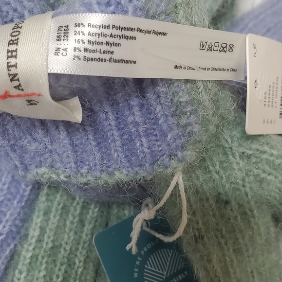 NWT Anthropologie Two-Tone Gloves Green Blue Winter Holiday Gift Soft - Picture 5 of 7